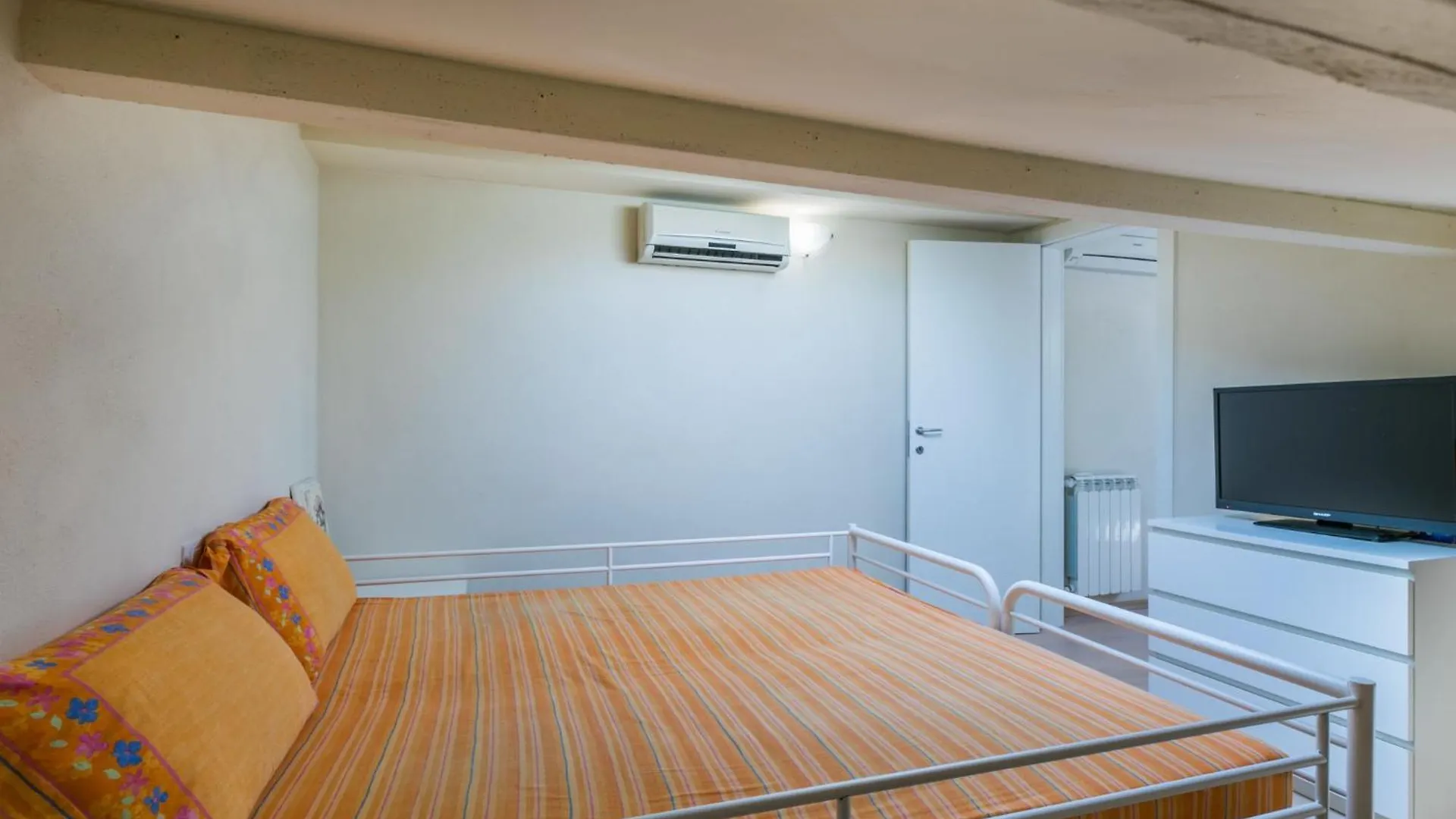 Apartment Maria By Interhome Rosignano Solvay